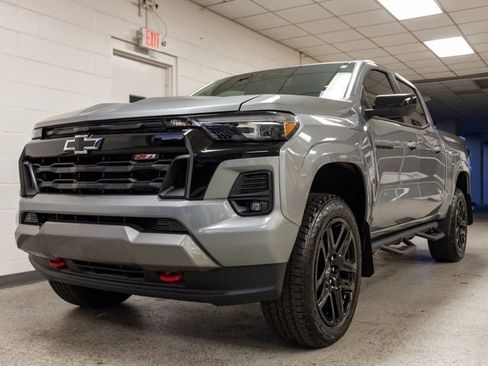 Used 2025 Chevrolet Colorado Z71 w/ Z71 Convenience Package 2 image 23