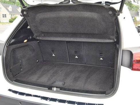 Used 2025 Mercedes-Benz GLA 250 image 10