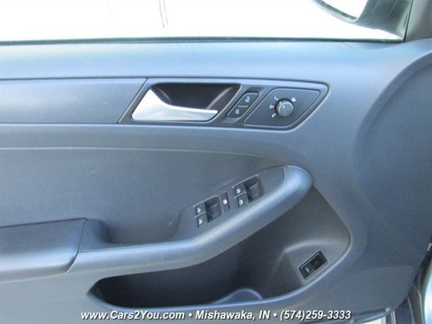 Used 2014 Volkswagen Jetta S image 8