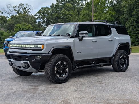 Used 2024 GMC Hummer EV 2X w/ Extreme Off-Road Package AWD/4WD image 5