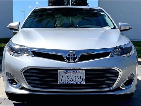 Used 2014 Toyota Avalon XLE Premium image 3