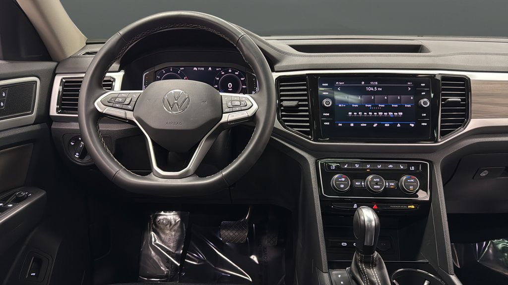 Used 2022 Volkswagen Atlas SEL AWD/4WD image 11