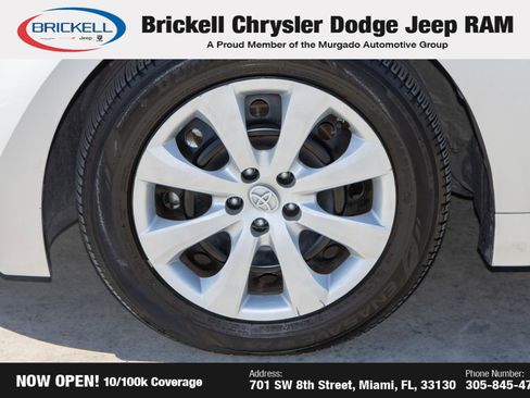 Used 2023 Toyota Corolla LE image 34