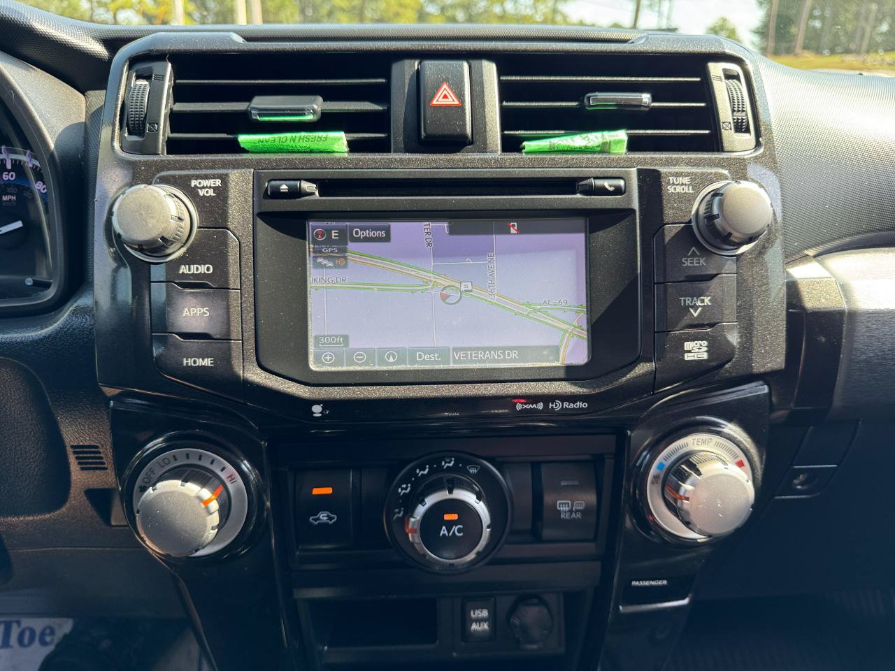 Used 2019 Toyota 4Runner TRD Off-Road Premium AWD/4WD image 37
