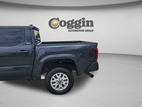 Used 2024 Toyota Tacoma SR5 RWD image 30
