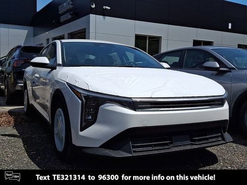 New 2026 Kia K4 FWD image 1