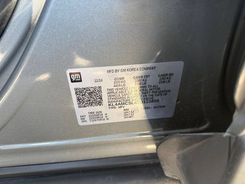 Used 2025 Buick Encore GX Preferred AWD/4WD image 21