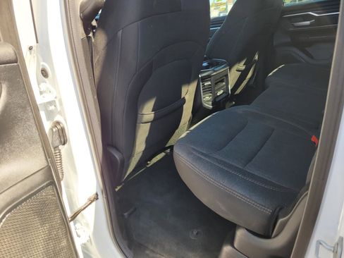 Used 2019 RAM 1500 Big Horn AWD/4WD image 14