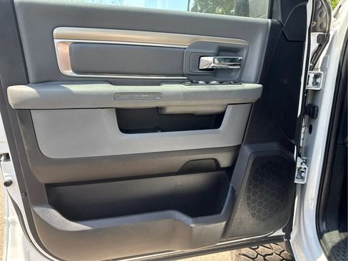 Used 2016 RAM 2500 SLT AWD/4WD image 26