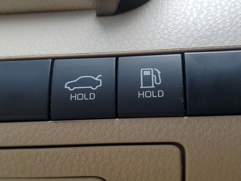 Used 2024 Toyota Camry LE FWD image 29