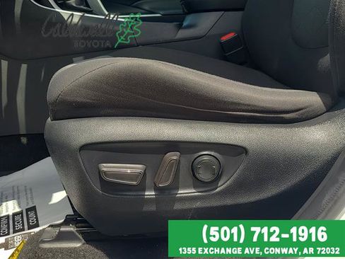 Used 2021 Toyota RAV4 XLE FWD image 23