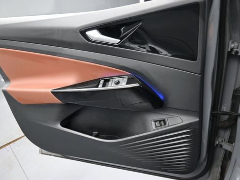 Used 2021 Volkswagen ID.4 Pro S image 24