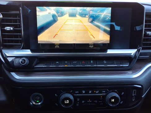 Used 2023 Chevrolet Silverado 1500 RST w/ Z71 Off-Road Package image 9