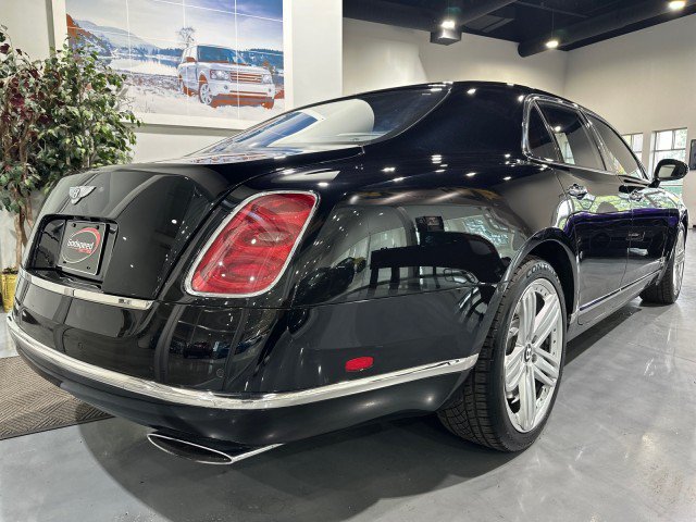 Used 2011 Bentley Mulsanne RWD image 34