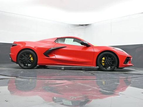 Used 2025 Chevrolet Corvette Stingray Preferred Conv w/ 2LT RWD image 41