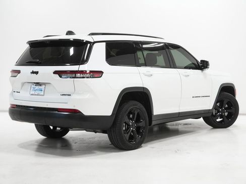 Used 2023 Jeep Grand Cherokee L Limited w/ Luxury Tech Group II image 8