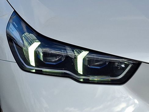 Certified 2025 BMW 530i xDrive w/ Premium Package image 9