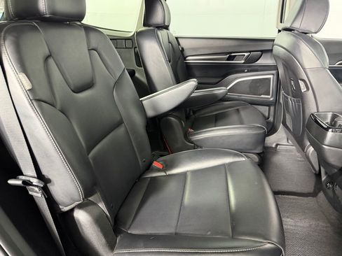 Used 2025 Kia Telluride S FWD image 31
