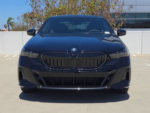 New 2027 BMW 550e xDrive w/ Executive Package AWD/4WD image 2