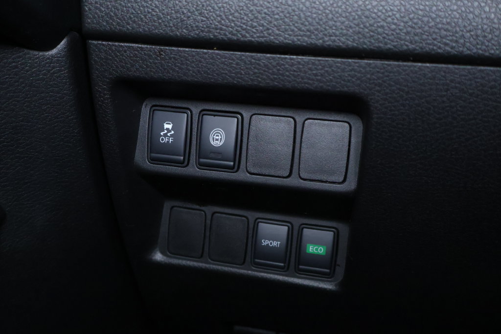 Used 2020 Nissan Rogue Sport S FWD image 23