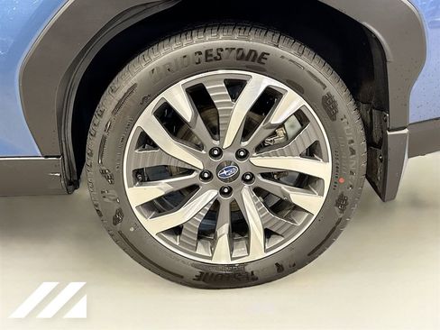 Used 2025 Subaru Forester Touring AWD/4WD image 34