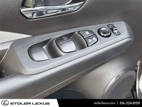 Used 2023 Nissan Kicks SR w/ SR Premium Package image 20