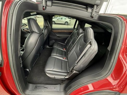 Used 2021 Tesla Model X Long Range Plus image 9