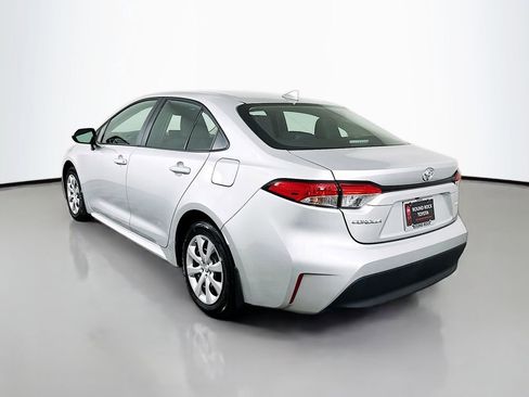 Used 2025 Toyota Corolla LE image 7