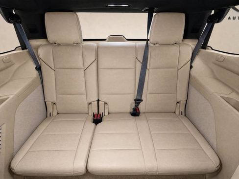 Used 2023 Cadillac Escalade Premium Luxury w/ LPO, Floor Liner Package AWD/4WD image 11