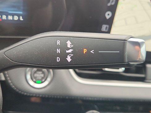 Used 2025 Chevrolet Equinox LT FWD image 16