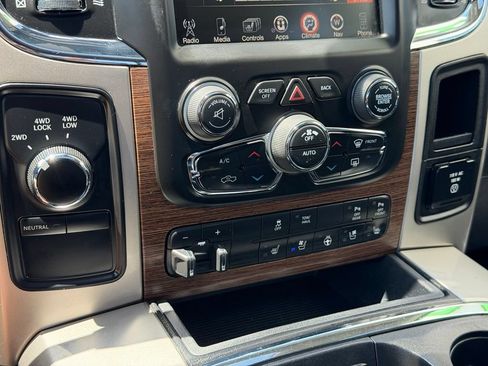 Used 2017 RAM 2500 Laramie w/ Convenience Group AWD/4WD image 11