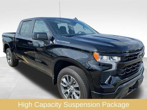 Used 2025 Chevrolet Silverado 1500 RST image 4