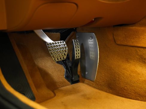 Certified 2025 Ferrari Roma Spider image 43