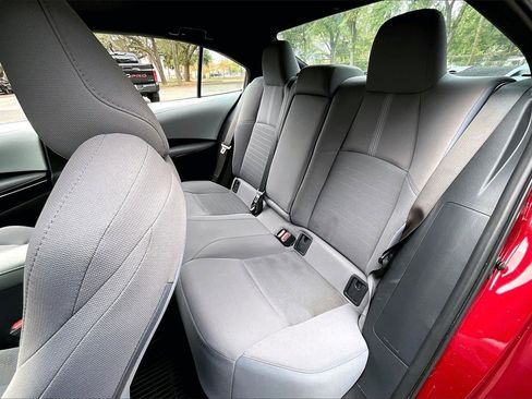 Used 2023 Toyota Corolla SE image 19