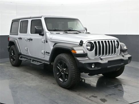 Used 2022 Jeep Wrangler Unlimited Sport image 1