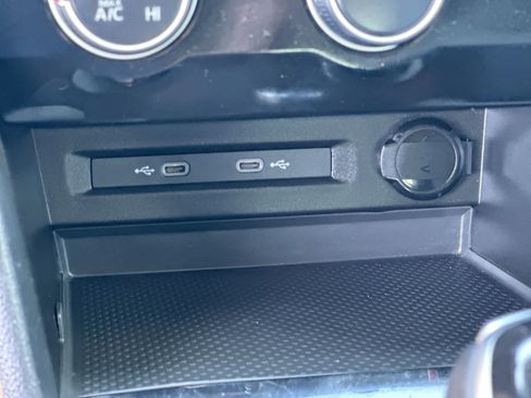 Certified 2024 Volkswagen Taos S FWD image 38