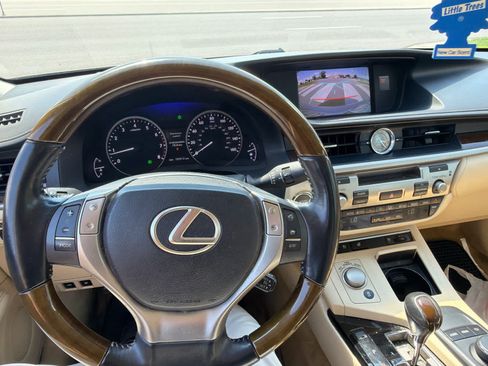 Used 2015 Lexus ES 350 w/ Premium Package FWD image 8