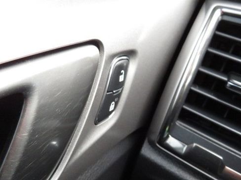 Used 2019 Ford Ranger XLT w/ Black Appearance Package image 25