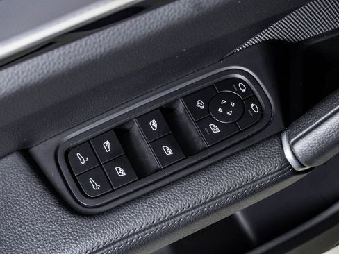 Certified 2023 Porsche Cayenne S AWD/4WD image 26