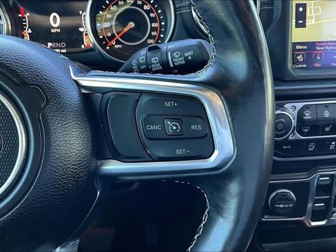 Used 2022 Jeep Wrangler Unlimited Sahara w/ Cold Weather Group AWD/4WD image 13