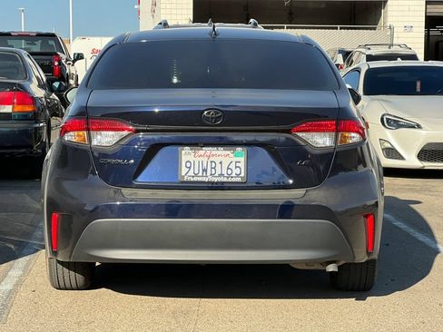 Certified 2025 Toyota Corolla LE w/ LE Premium Package FWD image 7