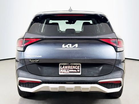 Used 2024 Kia Sportage EX FWD image 5