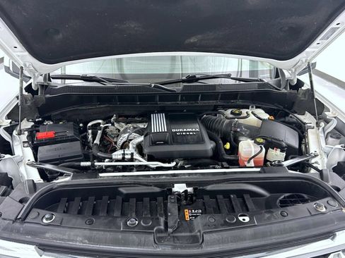 Used 2023 Chevrolet Silverado 1500 LTZ AWD/4WD image 25