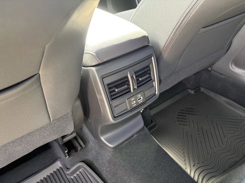 New 2026 Subaru Outback Premium w/ Premium/Limited Package AWD/4WD image 32