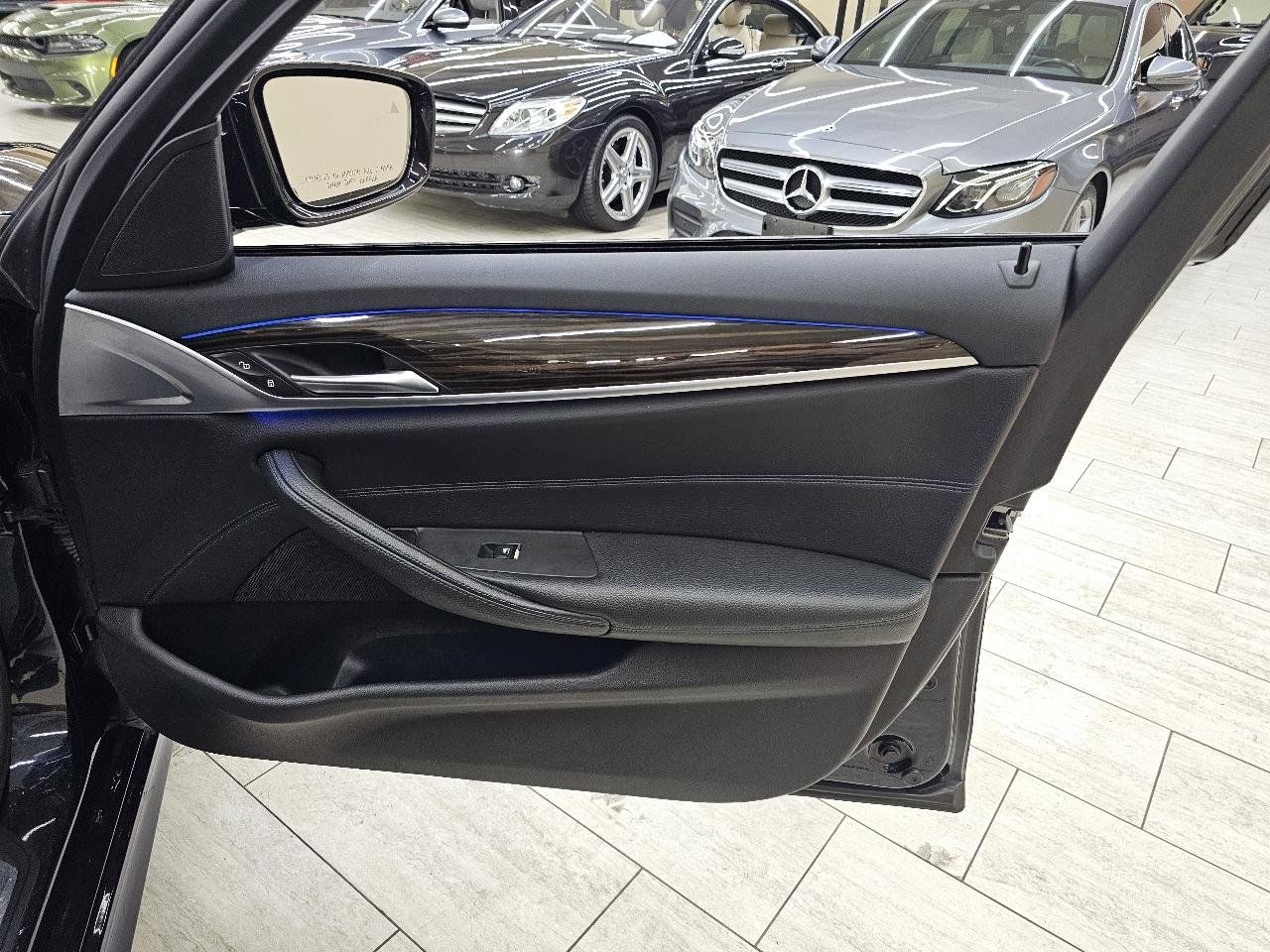 Used 2019 BMW 530i w/ M Sport Package RWD image 44