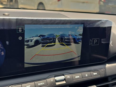 New 2026 Kia K4 FWD image 24
