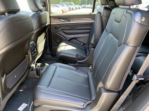 New 2027 Jeep Grand Cherokee L Limited AWD/4WD image 7