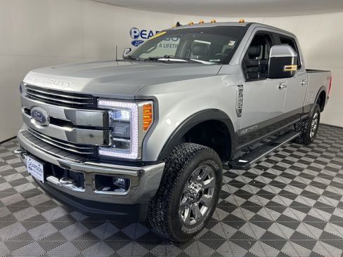 Used 2019 Ford F250 Lariat w/ Lariat Ultimate Package image 1