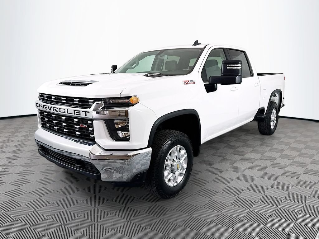 Used 2023 Chevrolet Silverado 2500 LT AWD/4WD image 3