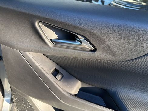 New 2026 Chevrolet Equinox LT w/ Convenience Package II image 35